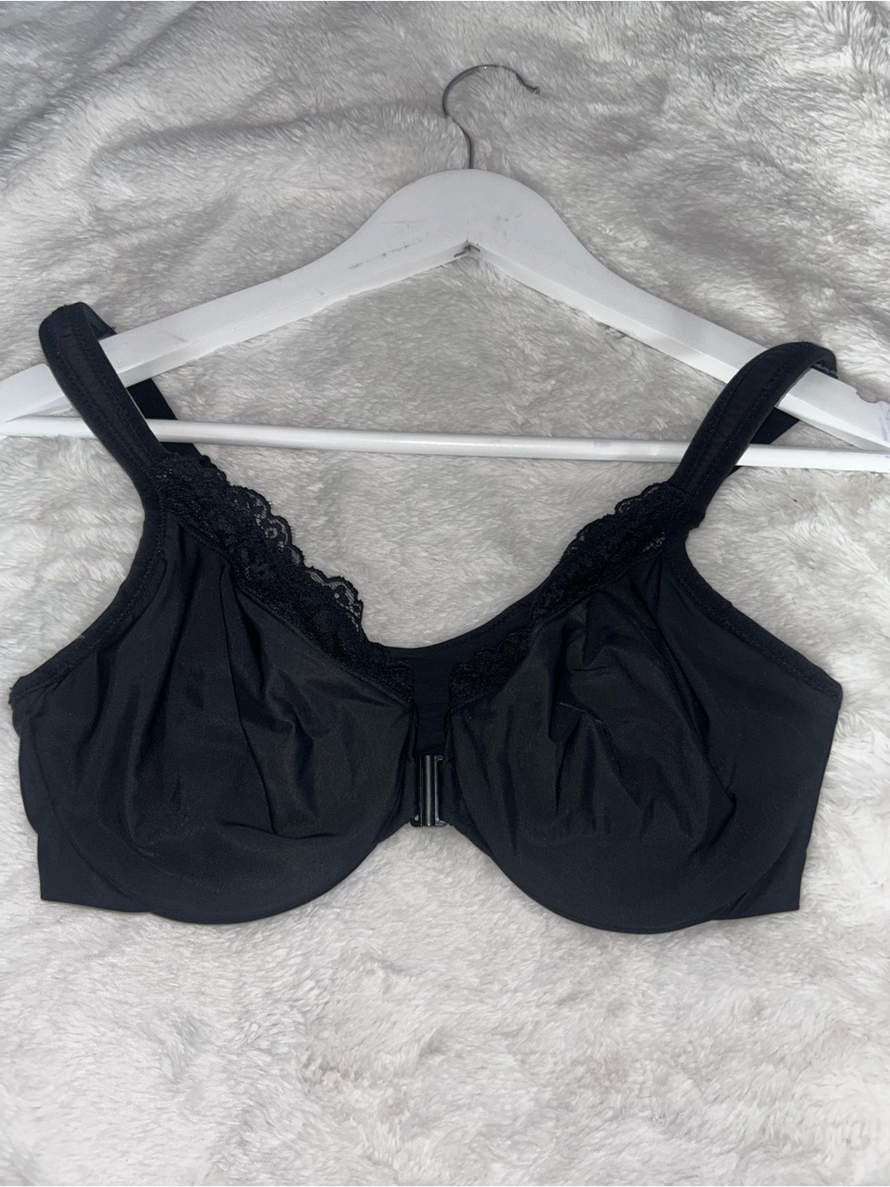 Victoria's Secret Black Lace-Trim Front Closure Bra